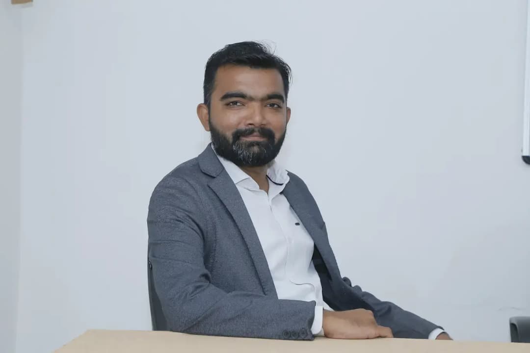 Managing Trustee's